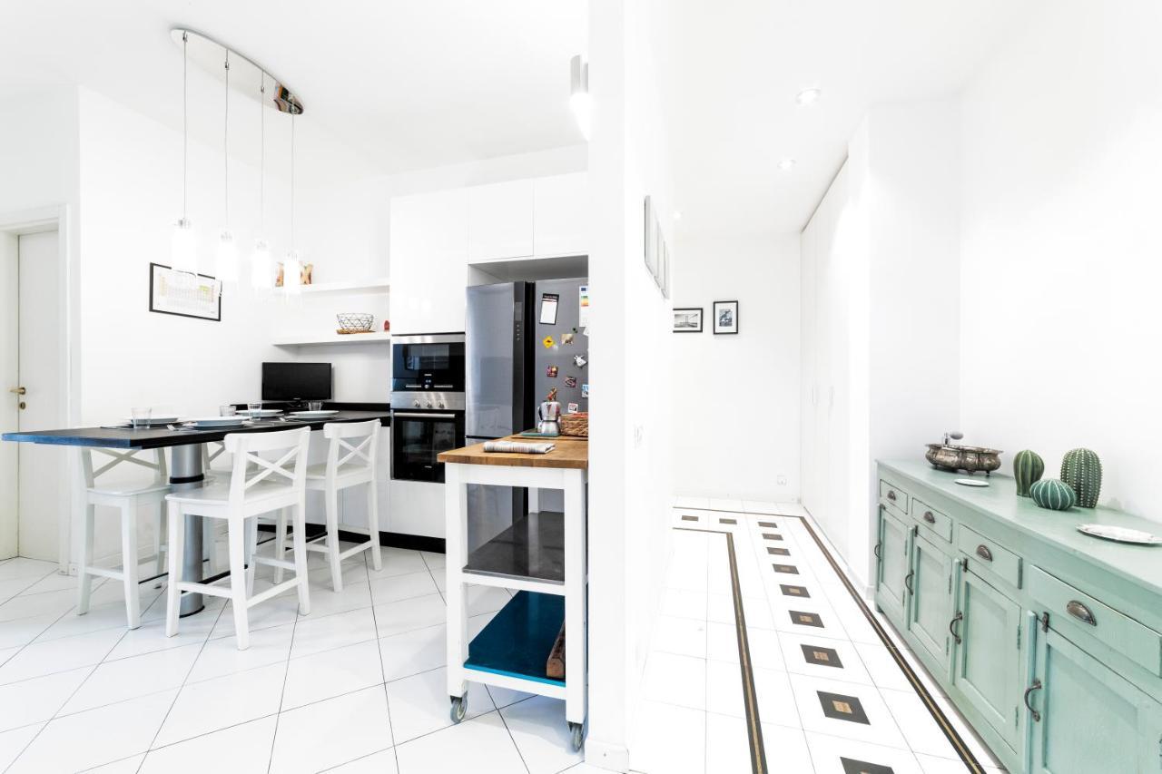Loreto Elegant Flat Milan Exterior photo